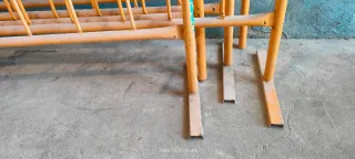 13 Vallas metálicas de obra naranjas