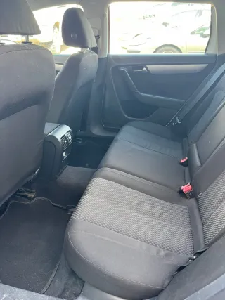 Volkswagen Passat 2011