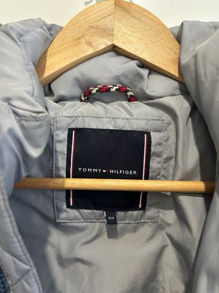Abrigo acolchado gris Tommy Hilfiger