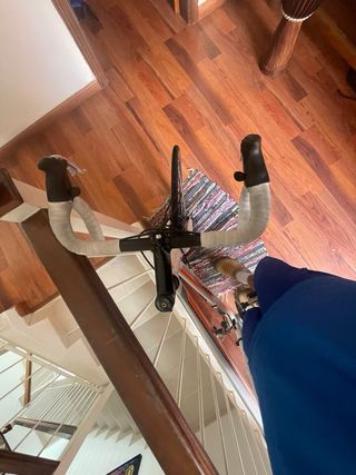 Bicicleta de carretera ORUS blanca