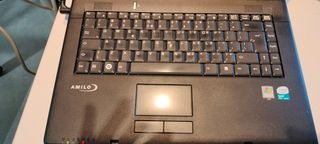 Fujitsu Siemens Amilo Li 2727 Portátil Negro