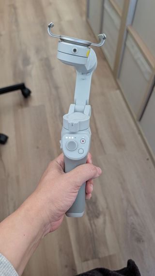 DJI Osmo Mobile 4 Gimbal