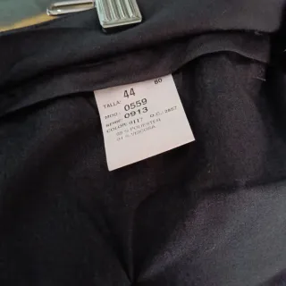 Traje de caballero azul oscuro