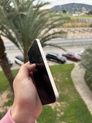 iPhone 13 - 100% Batería