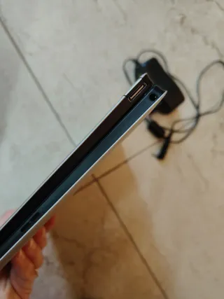 Lenovo IdeaPad Notebook/ Tablet 310 10iCR