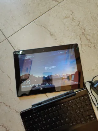 Lenovo IdeaPad Notebook/ Tablet 310 10iCR