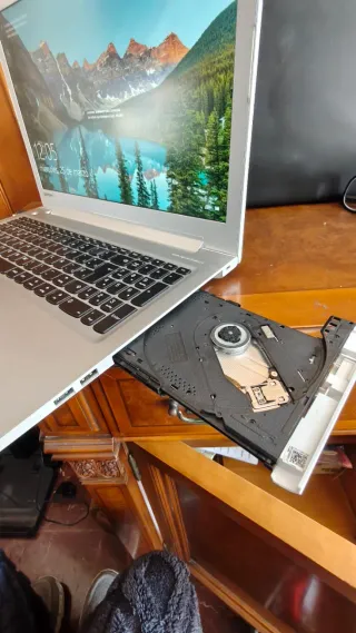 Lenovo Ideapad 510-15ISK Intel i7 12GB RAM