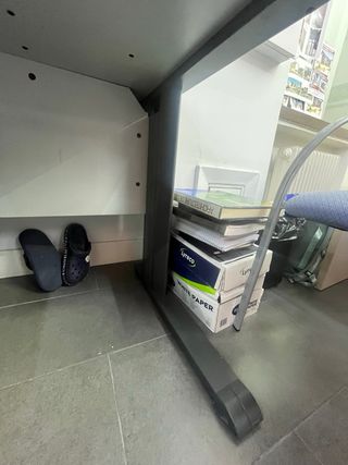 Mesa de escritorio (160x80) + cajonera con rueda