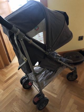 Silla de paseo Maclaren gris