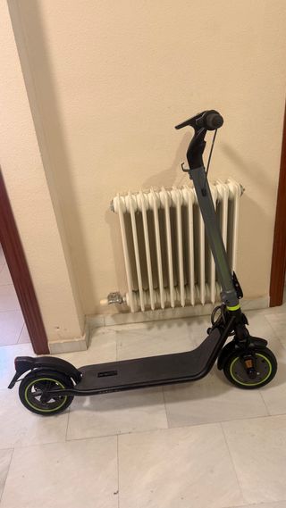 Monopatín Eléctrico Cecotec Bongo D30