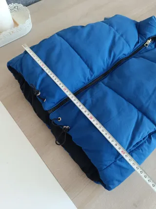 Chaleco acolchado Bershka azul talla XS reversible