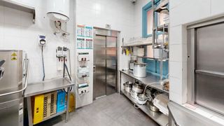 Se alquila Bar/Restaurante con Terraza