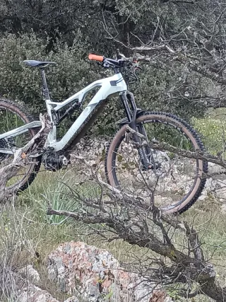 E-BIKE RAYMON CARBONO 150 talla M