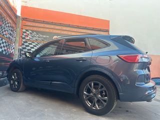 FORD Kuga STLine 2.5 Duratec PHEV 165kW Auto