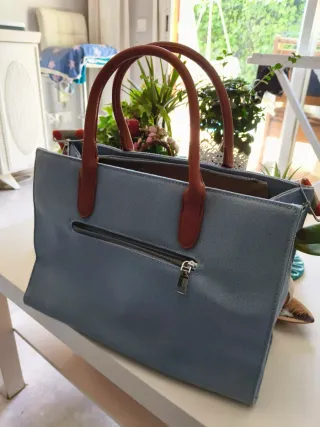 Bolso azul con correa multicolor sin estrenar