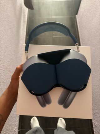 Airpods Max cargador lightning