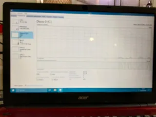 Ordenador portátil Acer Aspire E1-572G Rojo