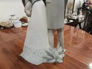 Figura Lladro Porcelana Pareja con Perro