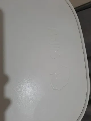 Camilla blanca plegable