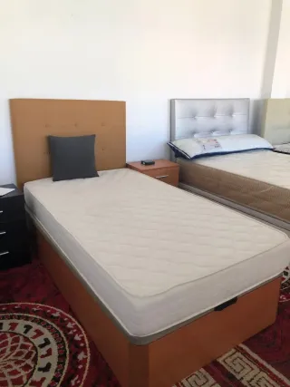 Canapé abatible madera y polipiel