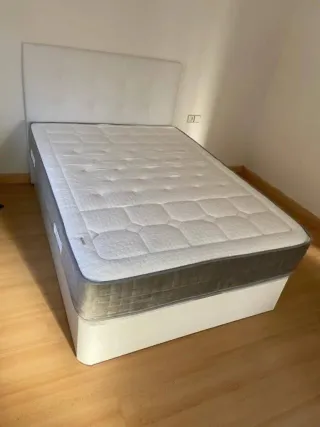 Canapé abatible madera y polipiel