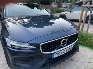 Volvo V60 Cross Country AWD 2019