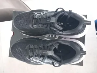 Saucony Guide 18 Talla 40 Negro/Blanco