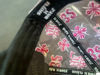 Gorra ABZ Negra y Rosa