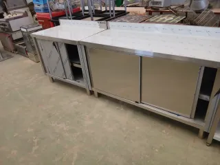 MESAS TRABAJO CON PUERTAS