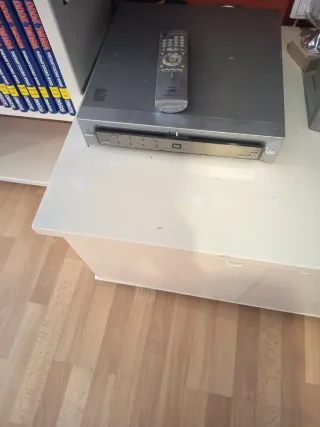 Reproductor DVD JVC Plata