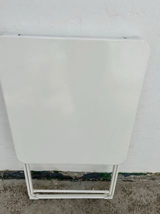 Mesa plegable metálica IKEA blanca