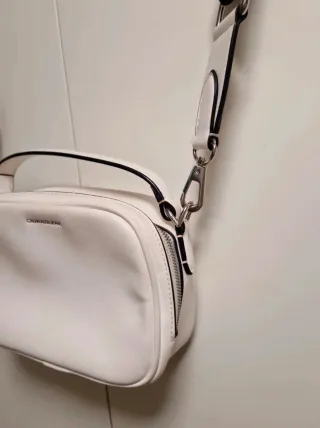 Bolso Calvin Klein Negro y Blanco