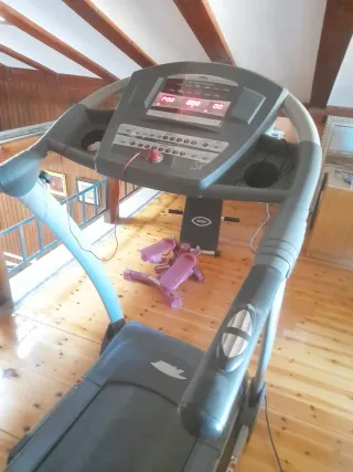 Cinta de correr BH inclinable