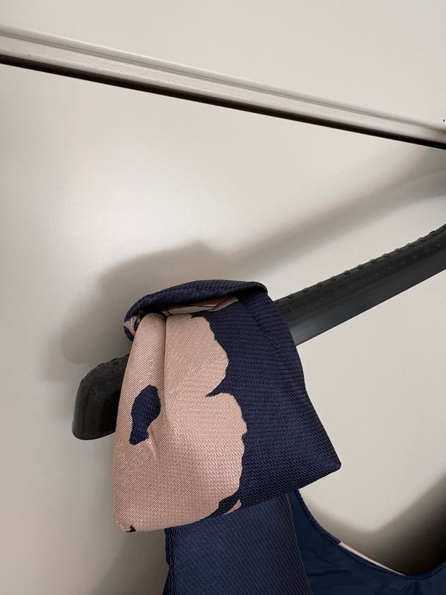 Vestido midi floral azul y rosa