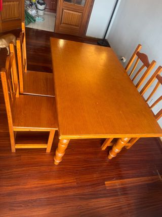 Mesa de comedor de madera maciza(negociable)