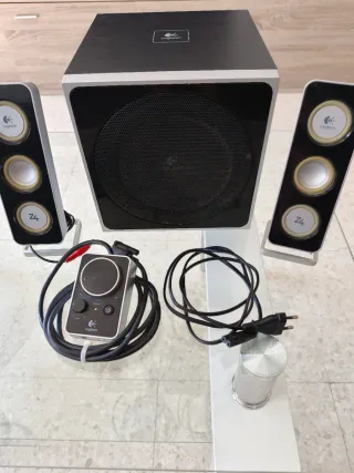 Altavoces Logitech Z4 2.1