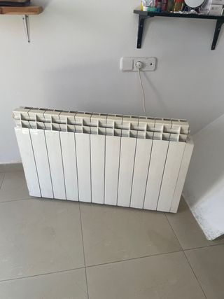 Base de cama metálica con lamas de madera