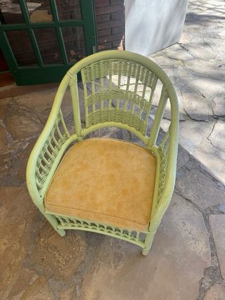 Sillas de mimbre apilables