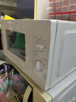 Microondas Blanco SAIVOD