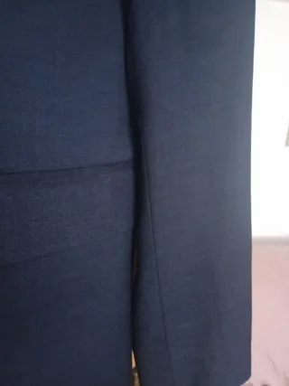 Traje H&M Azul Marino Ideal para graduación.