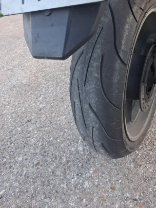 Honda CBF 600S Negra con Baúl Givi