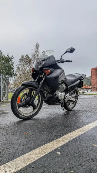 Honda Varadero XL 125 Plata