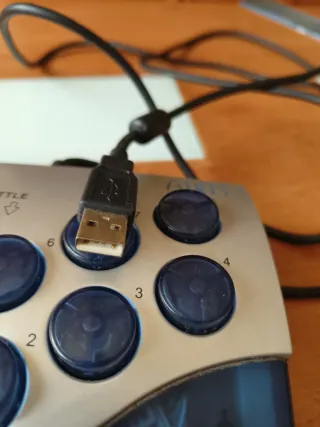 Mando Arcade Azul y Plateado TRUEQUE, CAMBIO.