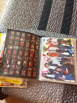 Pack Rebelde Way: Capítulos, Postcards y Stickers