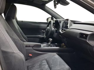 Lexus UX 2.0 250h Business