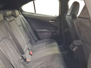 Lexus UX 2.0 250h Business