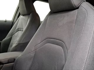 Lexus UX 2.0 250h Business