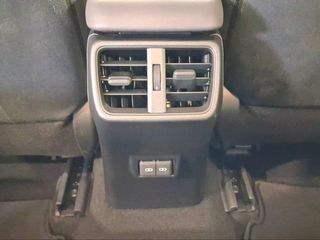 Lexus UX 2.0 250h Business