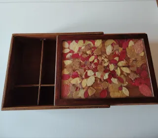 Scatola Legno Fatta a Mano Foglie Rosse