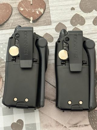 2 Kenwood UBZ-LH68 Walkie Talkies